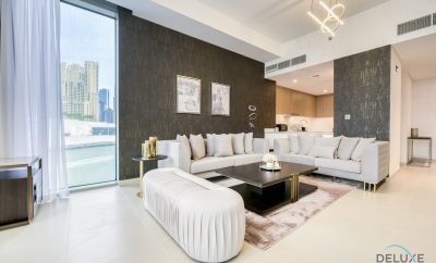 Sleek 1BR at 52 | 42 Tower 1
